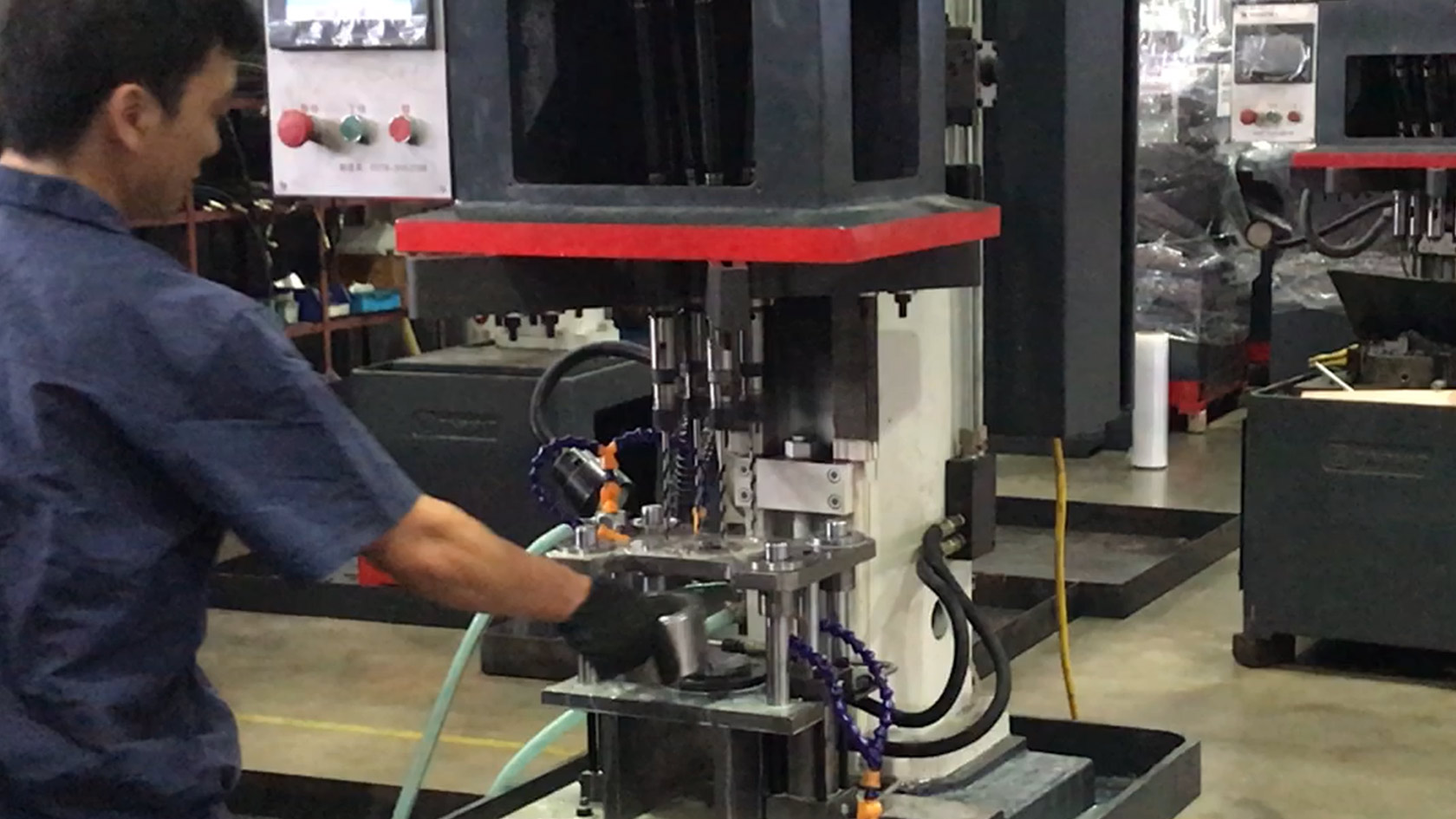 ZK5213*12/5Y 鉆內齒圈，孔大小不同